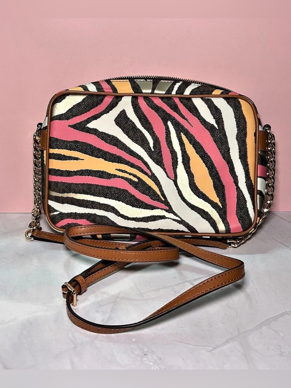 🦓 Michael Kors Multicolor Zebra Print Crossbody Bag - Picture 2 of 14